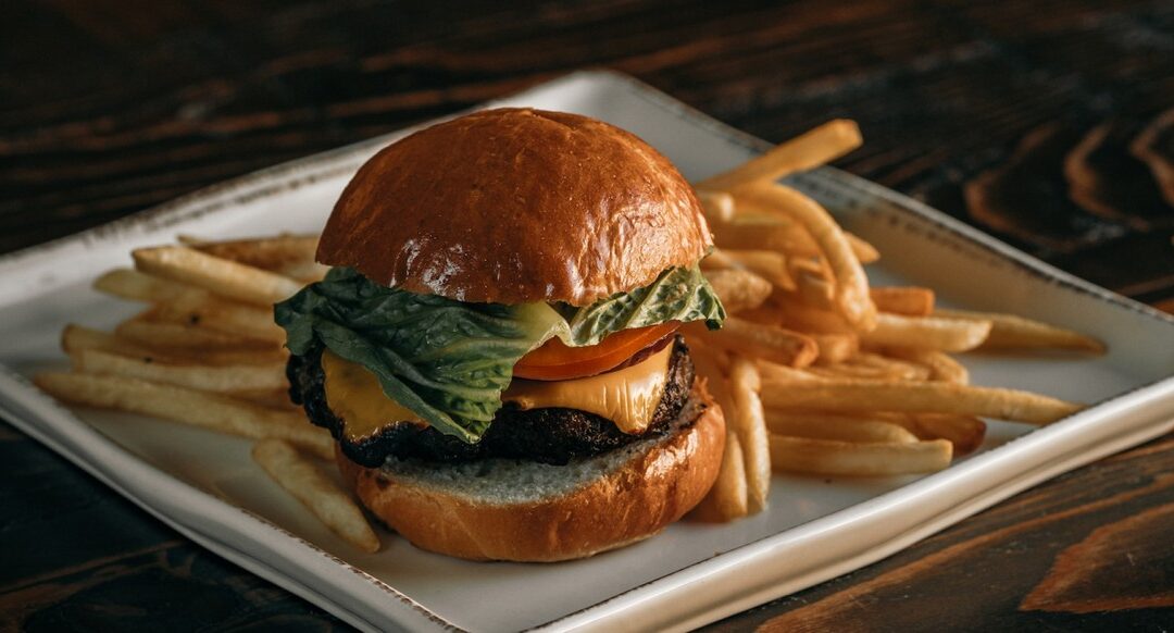 Gaslamp Burger: Savor the Goodness of 100% Grass-Fed Beef